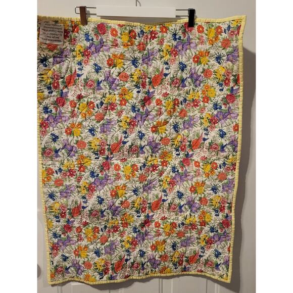 Handmade Patchwork Wall Hanging or Lap Quilt Easter Spring Pastel 35x26 - Picture 4 of 6